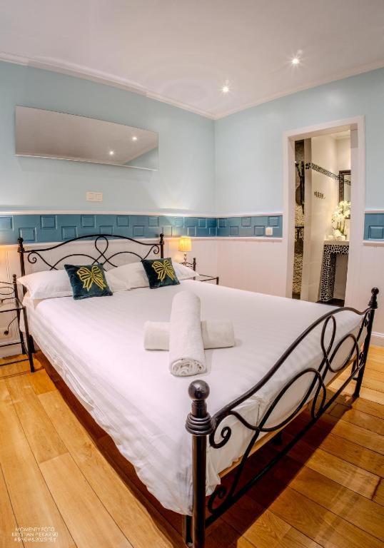Standard Double Room,1756574635:JPEG