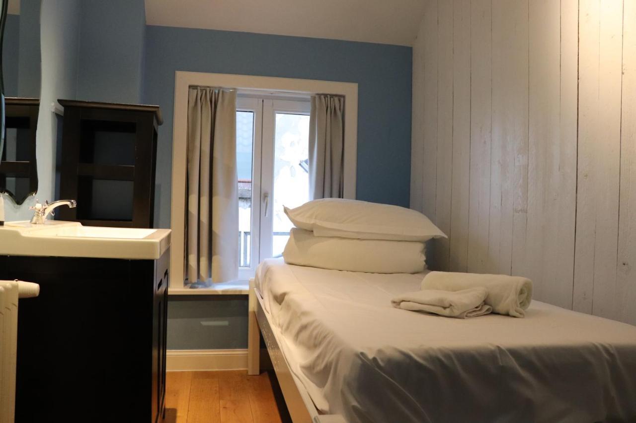 Single Room,757548637:JPEG