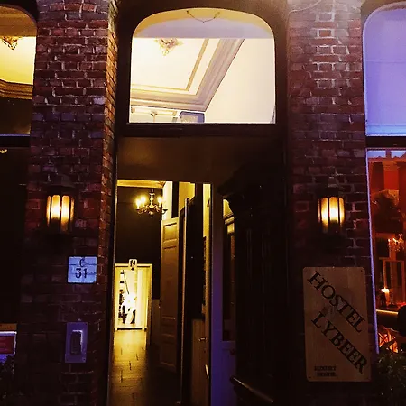 Hostel Lybeer Bruges-3