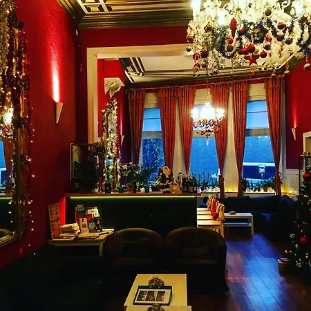 Hostel Lybeer Bruges-2